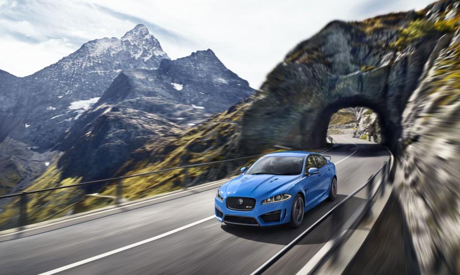  Jaguar XFR-S 2013 года  (фото 58 из 61)